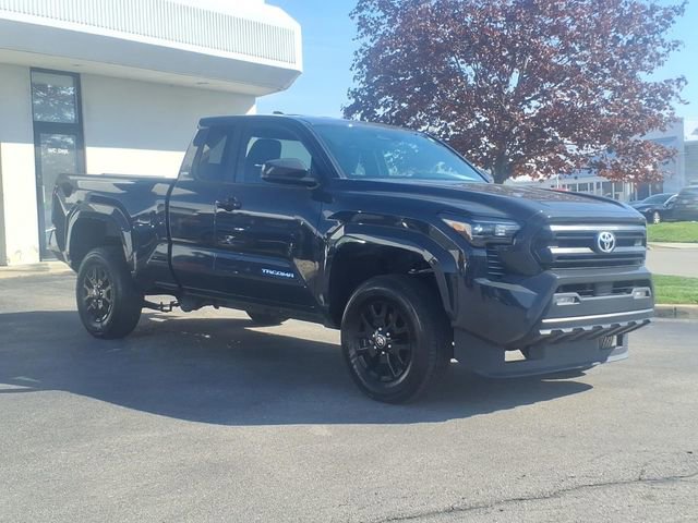 Certified 2025 Toyota Tacoma SR5 AWD/4WD image 21