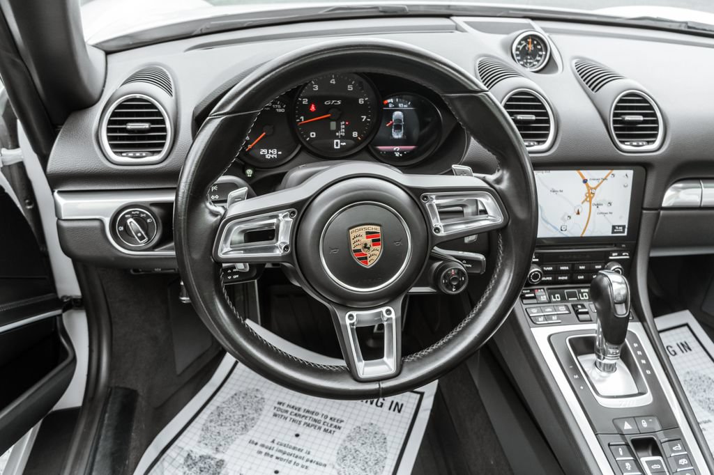 Used 2018 Porsche 718 Boxster GTS RWD image 9