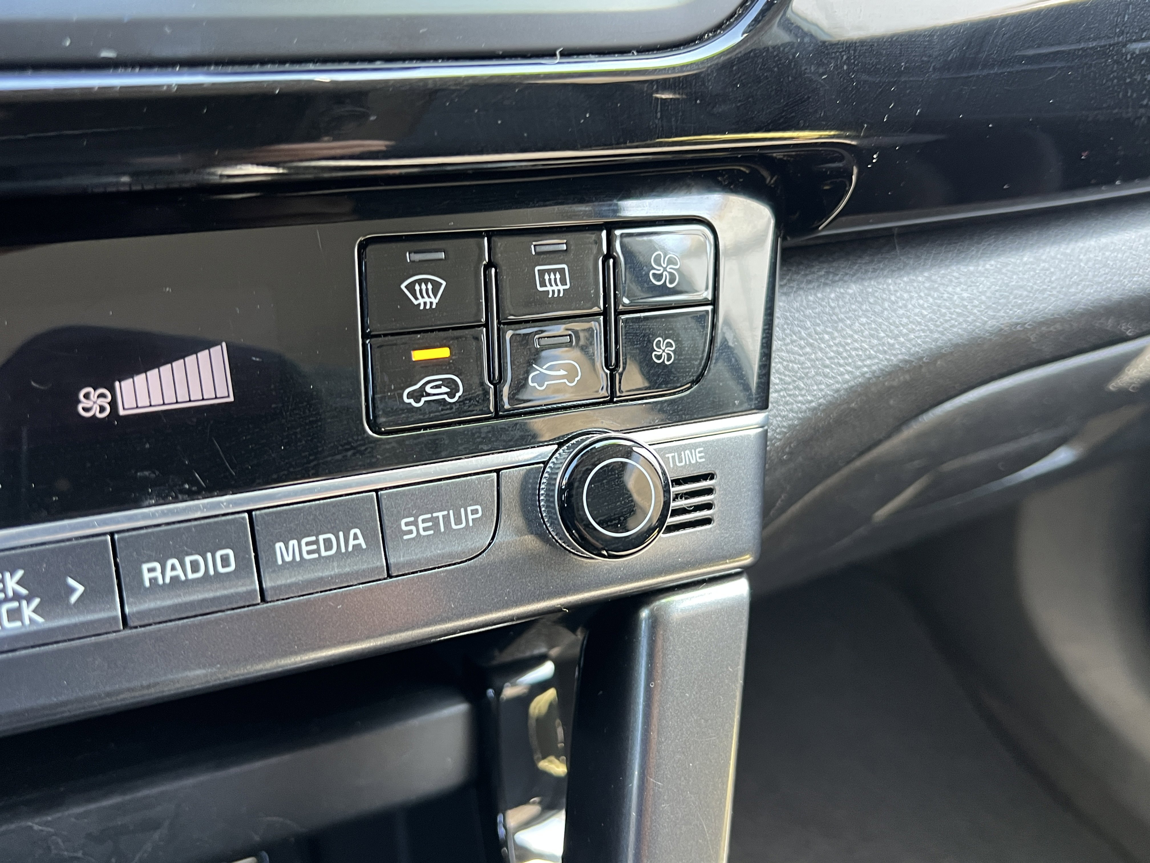 Certified 2024 Kia Seltos S image 31