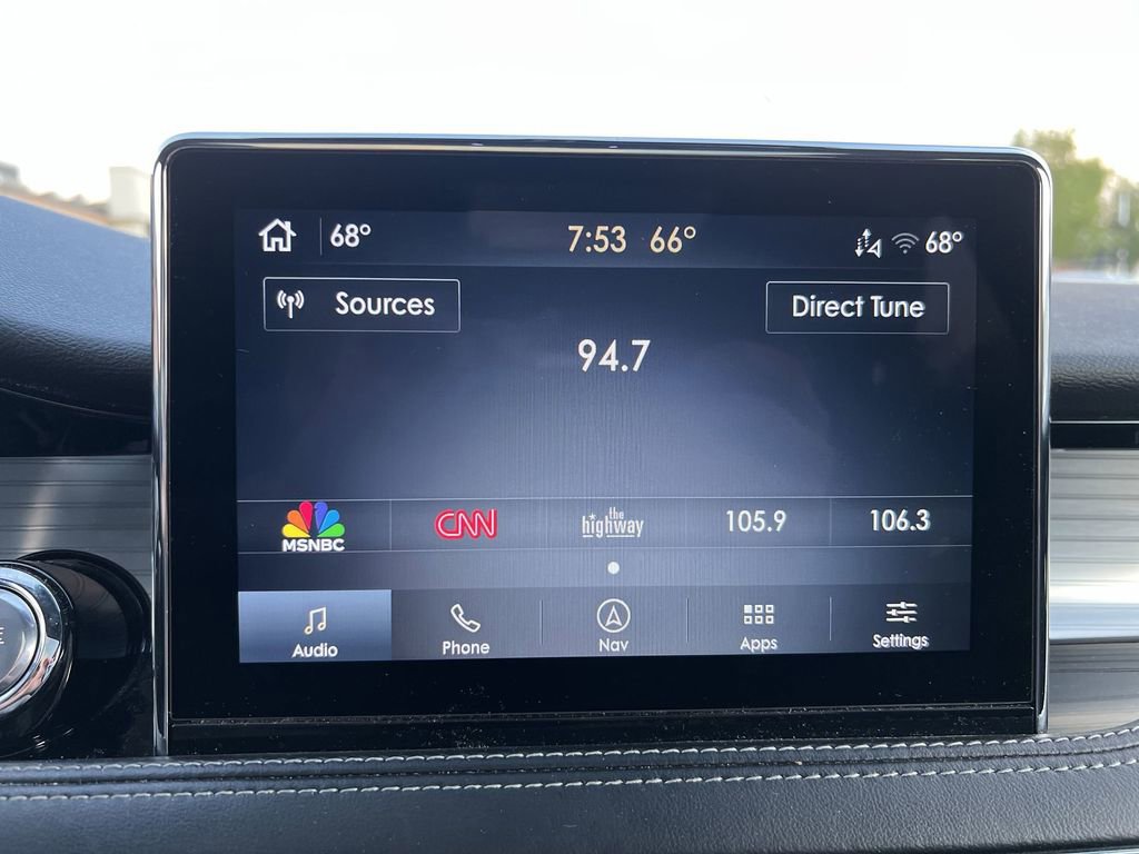 Used 2022 Lincoln Corsair AWD w/ Premium Package image 12