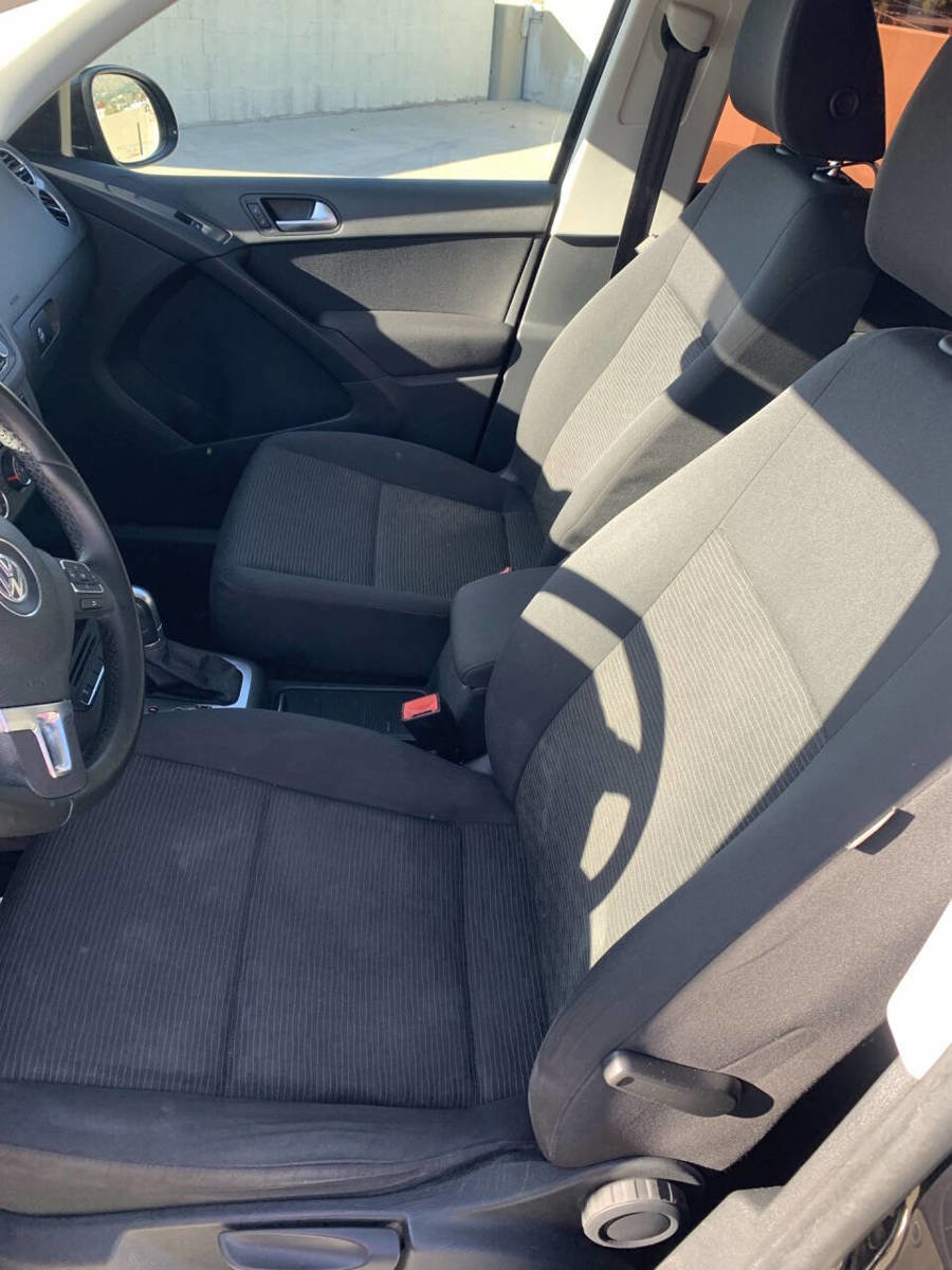 Used 2015 Volkswagen Tiguan S image 15