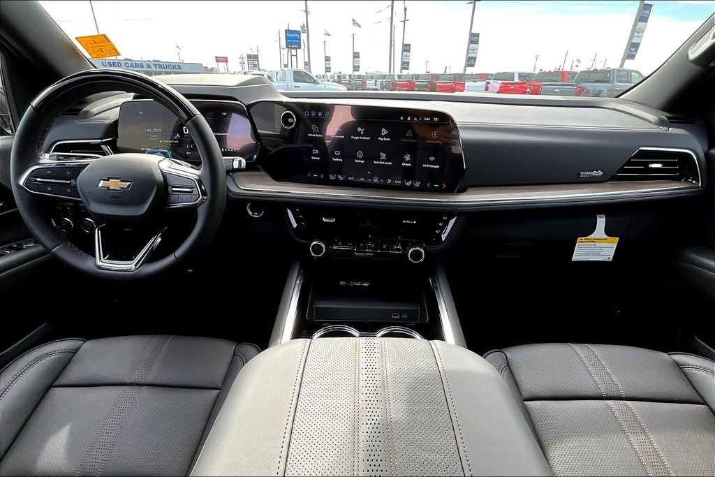 New 2026 Chevrolet Suburban High Country image 5