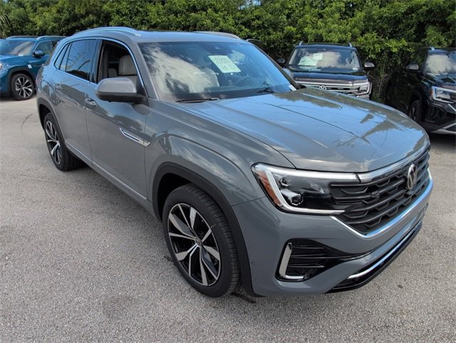 New 2026 Volkswagen Atlas Cross Sport SEL Premium R-Line image 2