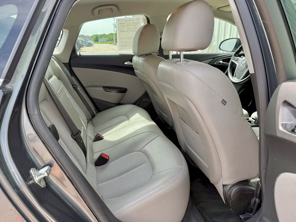 Used 2013 Buick Verano Convenience FWD image 18
