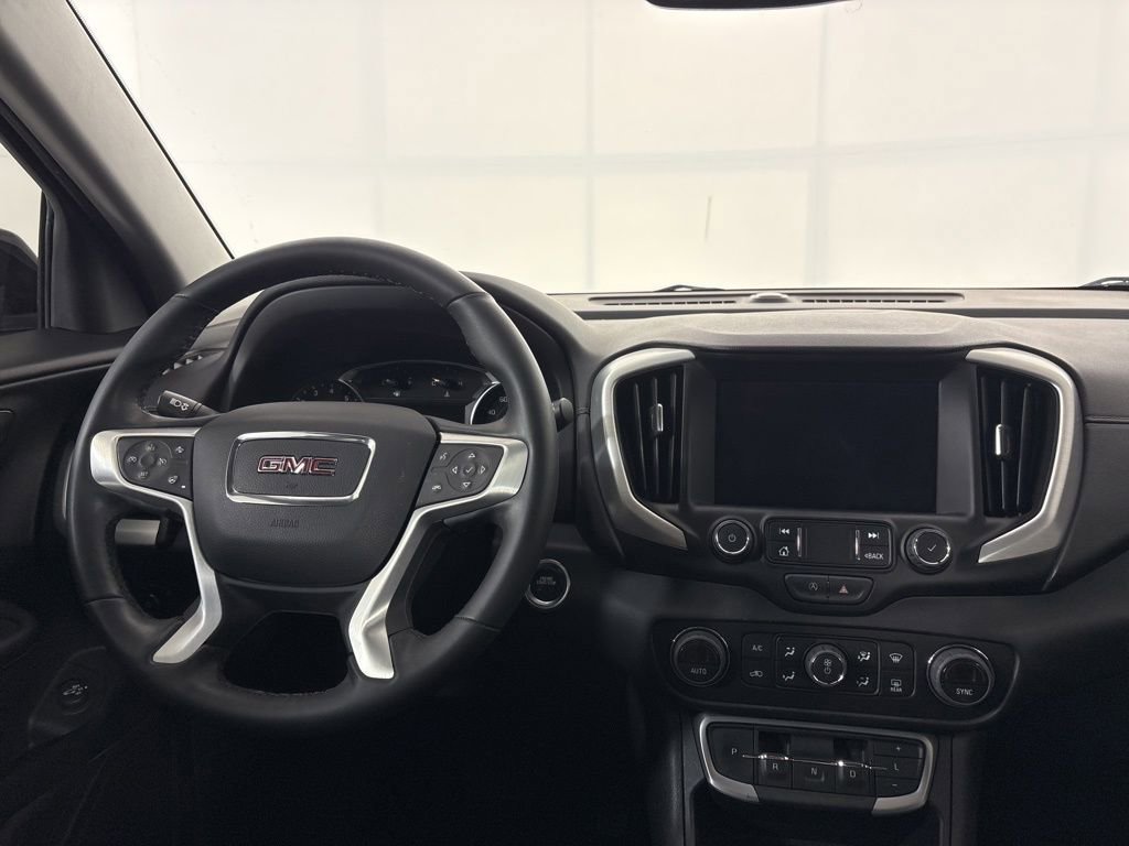 Used 2023 GMC Terrain SLT w/ Elevation Edition image 22