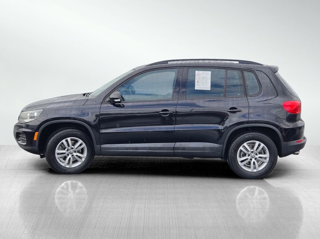 Used 2016 Volkswagen Tiguan S image 7