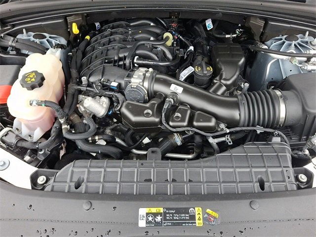 Used 2025 Jeep Grand Cherokee Limited image 28