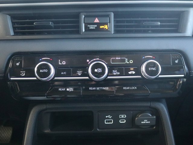 New 2025 Honda Pilot Touring image 24