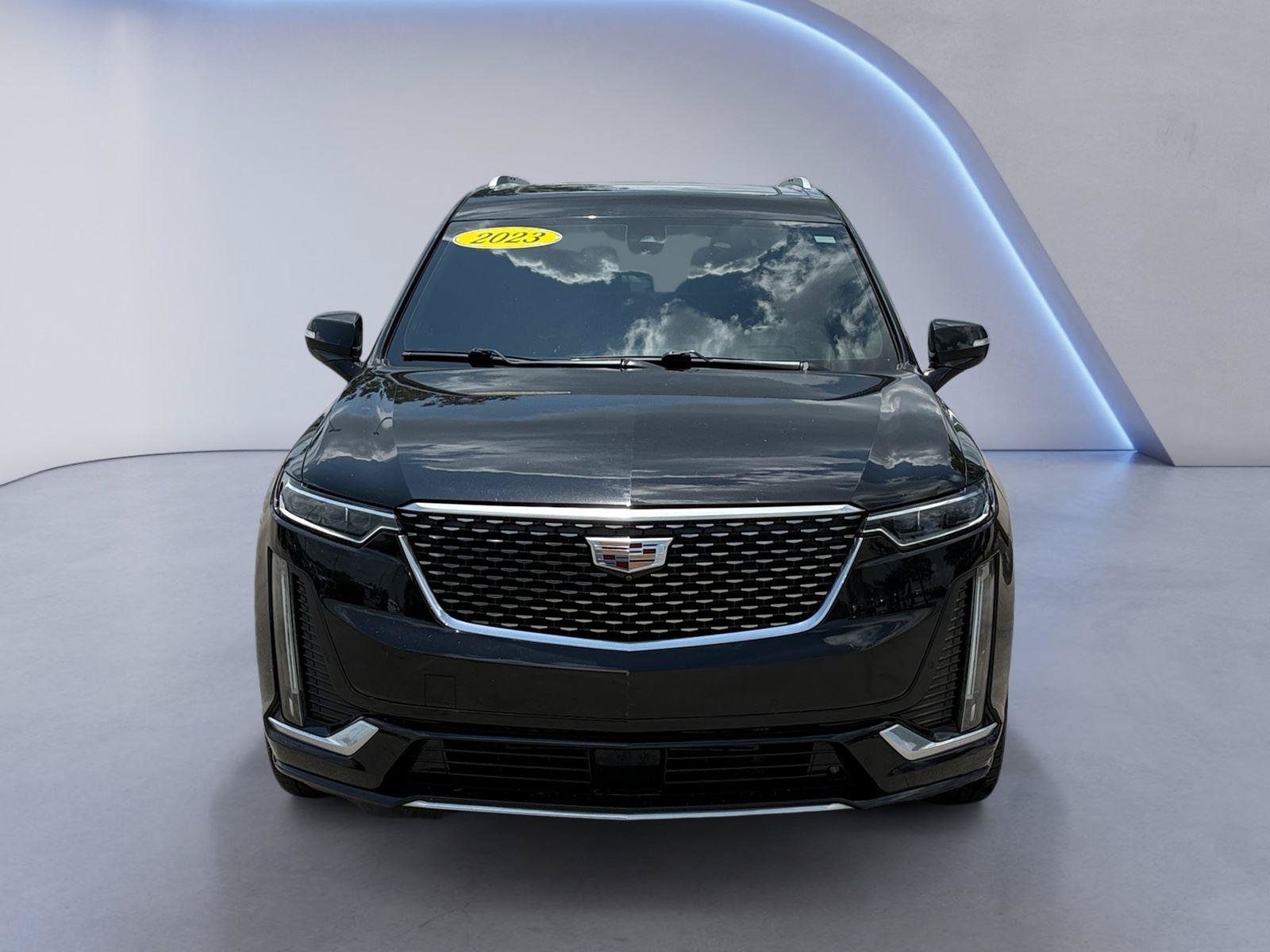 Used 2023 Cadillac XT6 Premium Luxury w/ Platinum Package AWD/4WD image 11