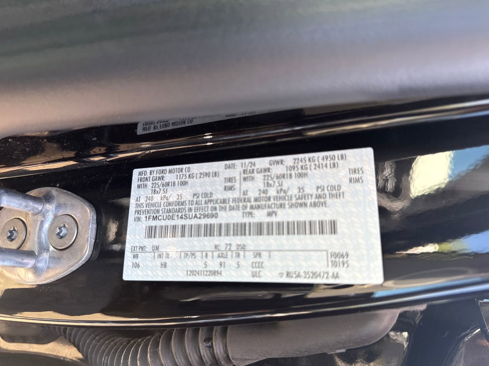Used 2025 Ford Escape SE image 30