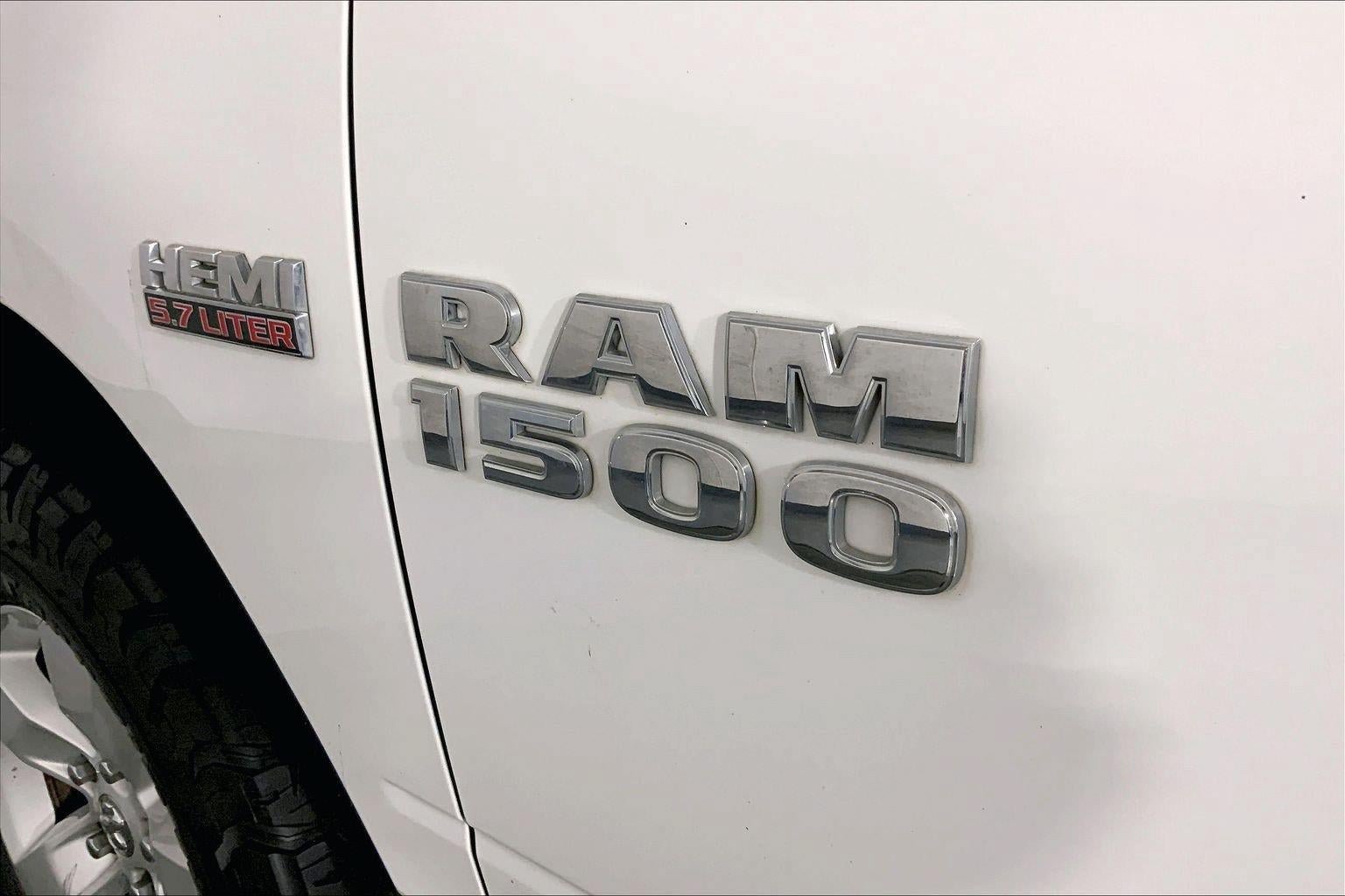 Used 2016 RAM 1500 Classic SLT AWD/4WD image 8