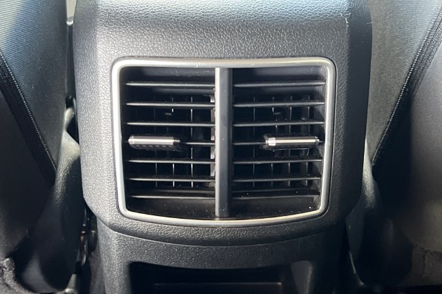 Used 2023 Kia Sportage LX AWD/4WD image 16