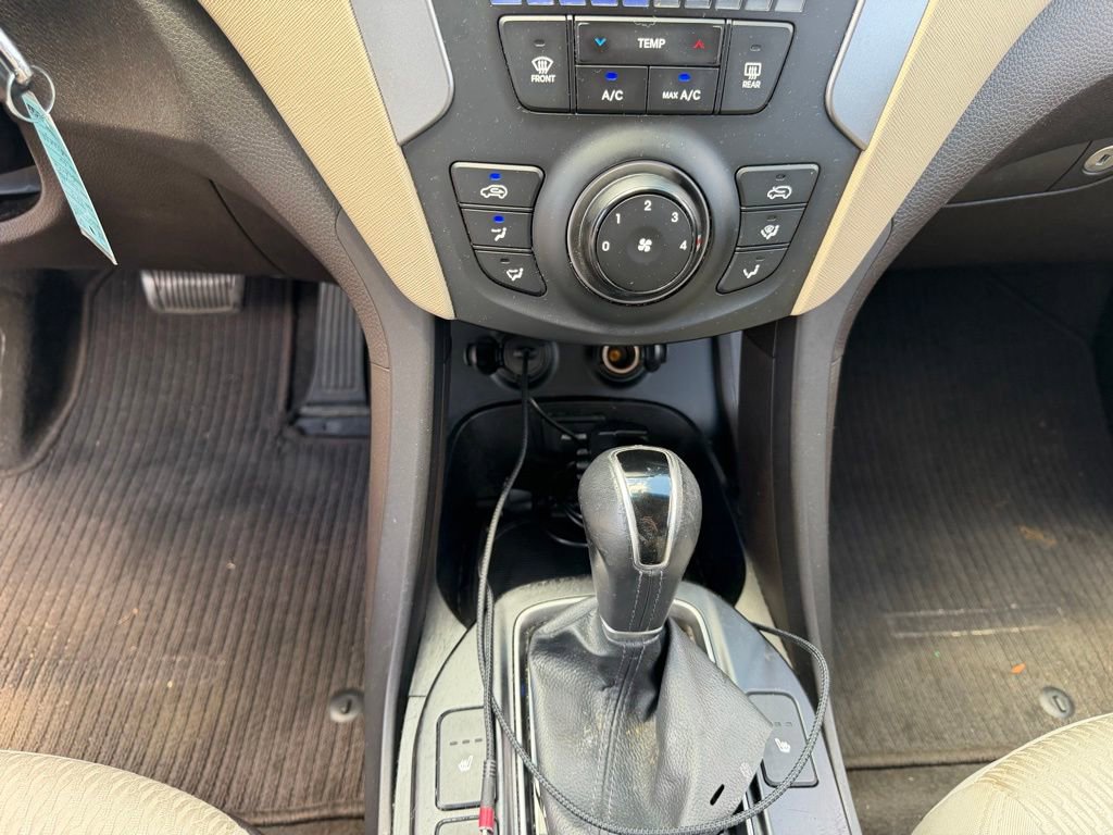 Used 2013 Hyundai Santa Fe Sport FWD image 28