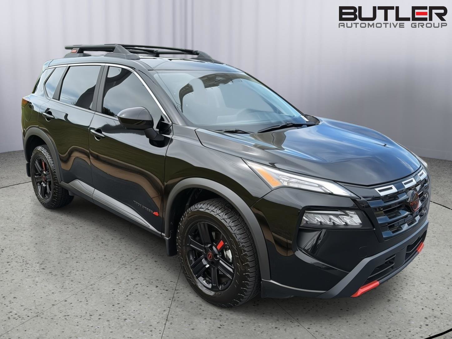 Used 2025 Nissan Rogue SV AWD/4WD image 8