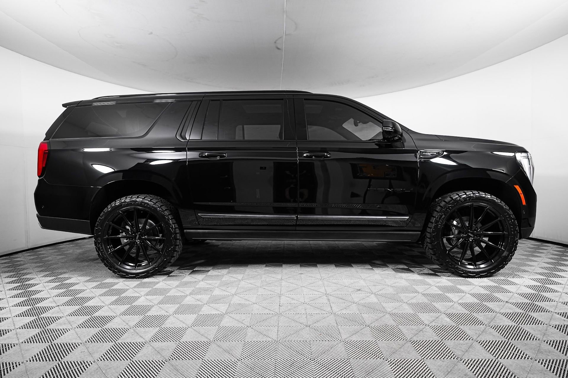 Used 2026 GMC Yukon XL Denali Ultimate image 6