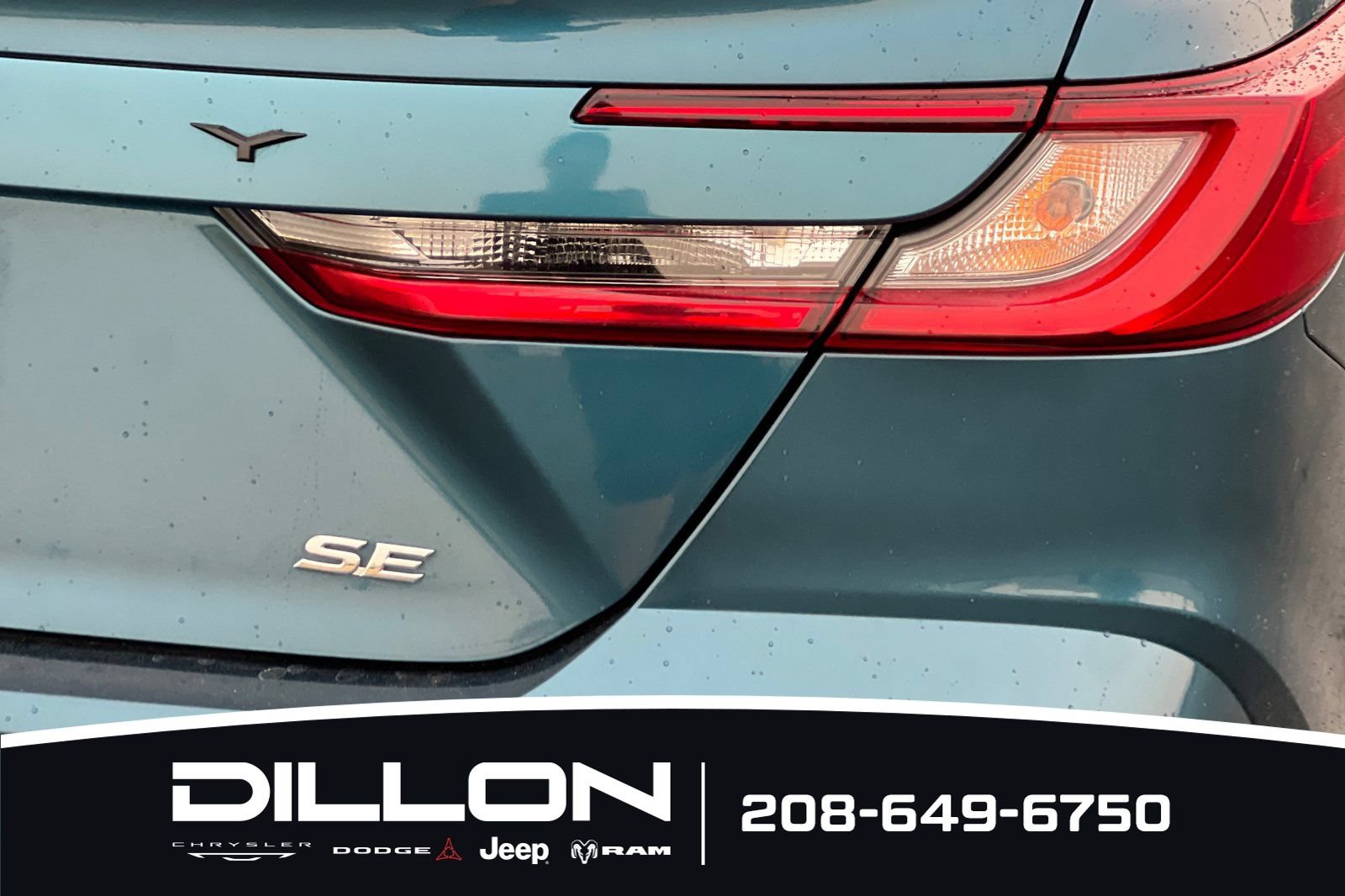 Used 2025 Toyota Camry SE FWD image 28