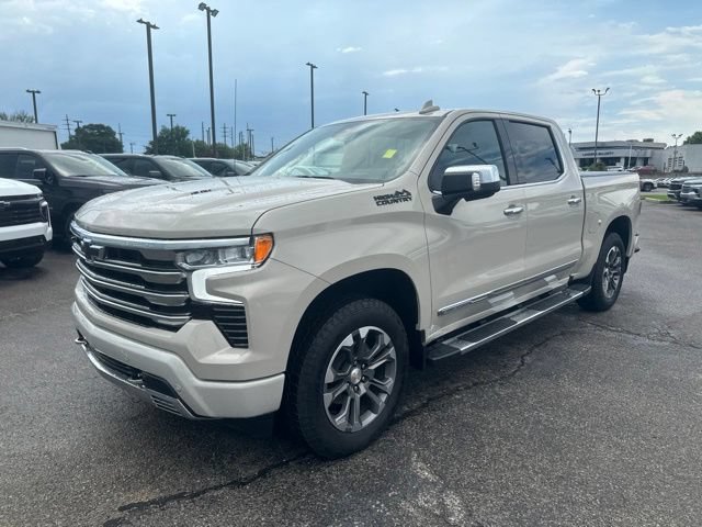 Used 2026 Chevrolet Silverado 1500 High Country w/ Technology Package AWD/4WD image 7