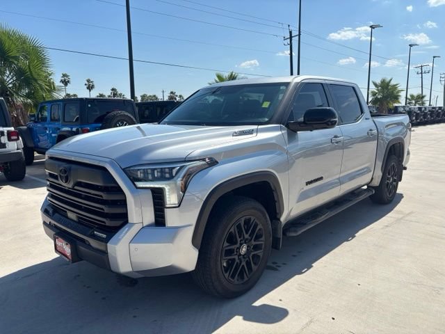 Used 2025 Toyota Tundra Limited AWD/4WD image 3