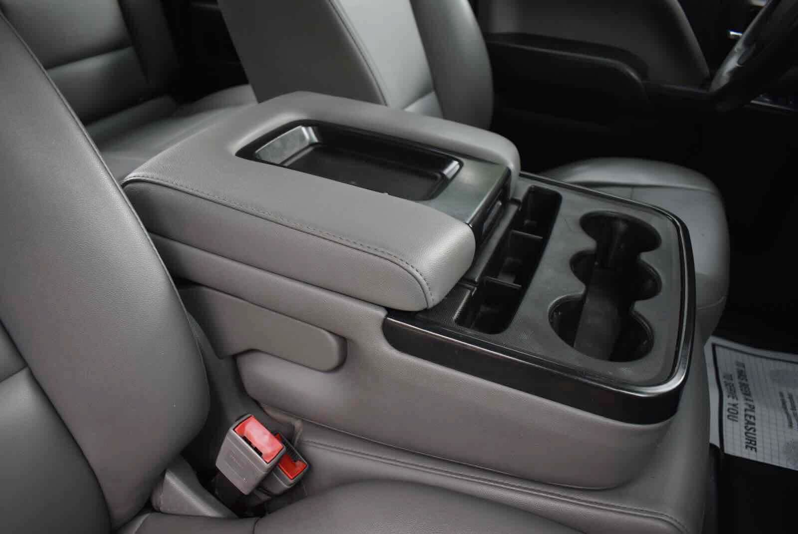 Used 2018 Chevrolet Silverado 3500 W/T RWD image 43