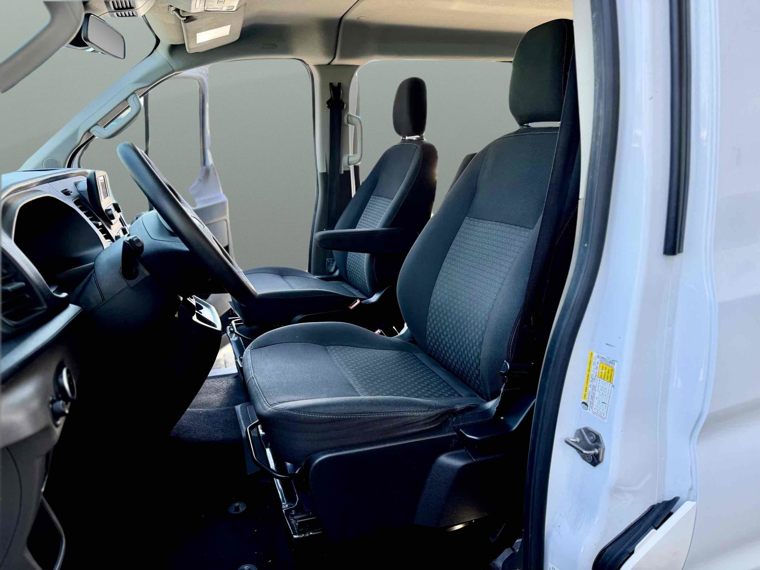 Used 2021 Ford Transit 350 XLT RWD image 12