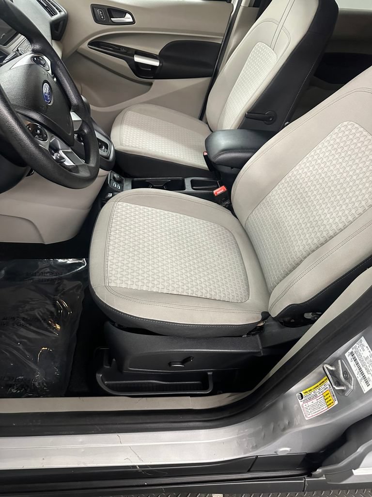 Used 2022 Ford Transit Connect XLT FWD image 13