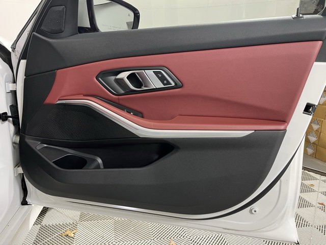 Used 2022 BMW 330i xDrive Sedan w/ Driving Assistance Package image 23