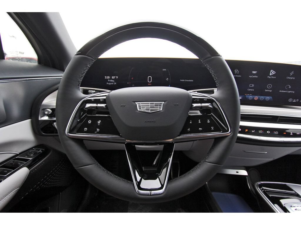 New 2027 Cadillac Lyriq Luxury AWD/4WD image 13