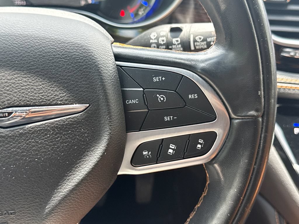 Used 2022 Chrysler Pacifica Pinnacle FWD image 28