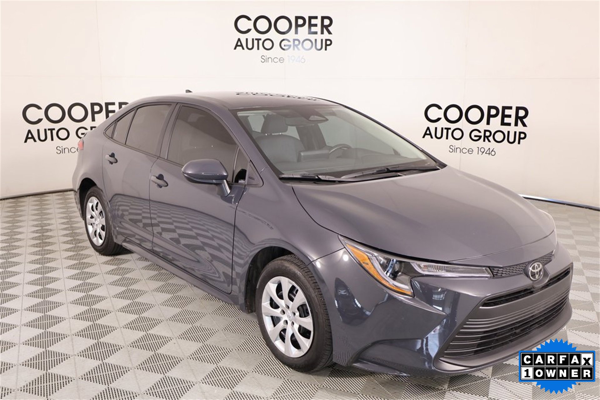 Used 2025 Toyota Corolla LE image 1