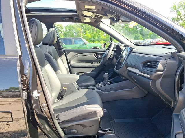 Certified 2025 Subaru Forester Limited AWD/4WD image 53