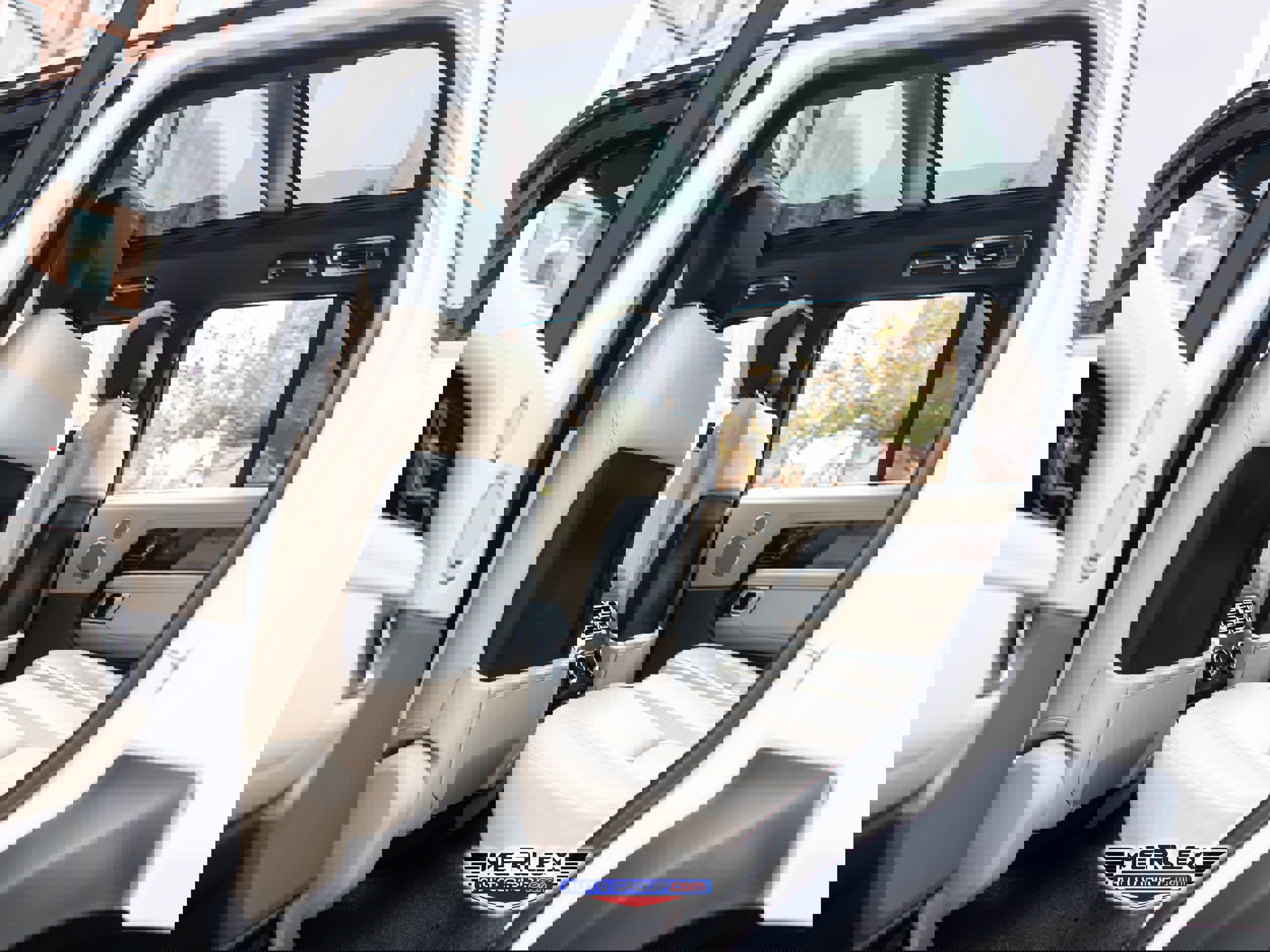 Used 2018 Land Rover Range Rover Supercharged image 21