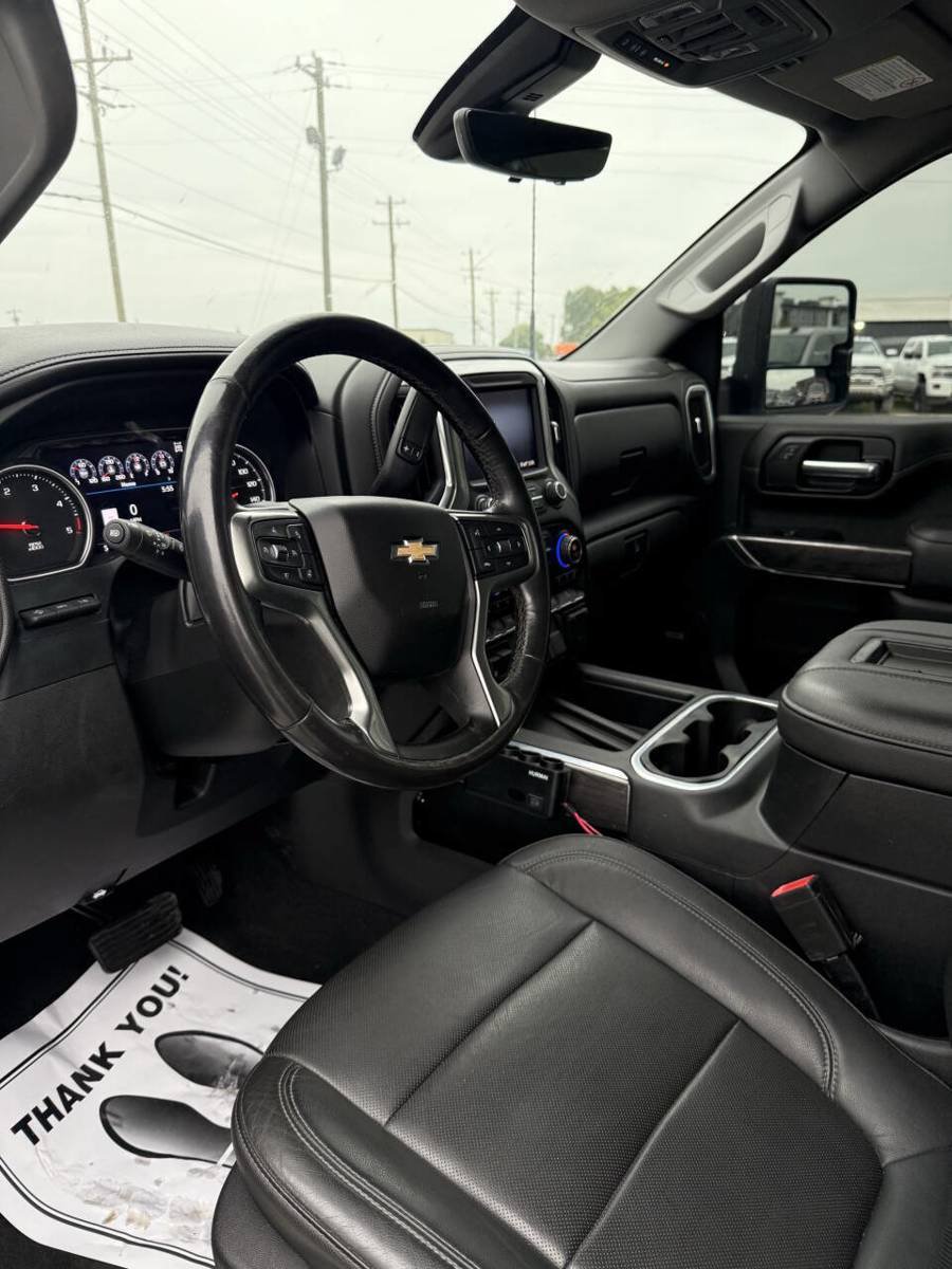 Used 2020 Chevrolet Silverado 2500 LTZ w/ LTZ Premium Package AWD/4WD image 12