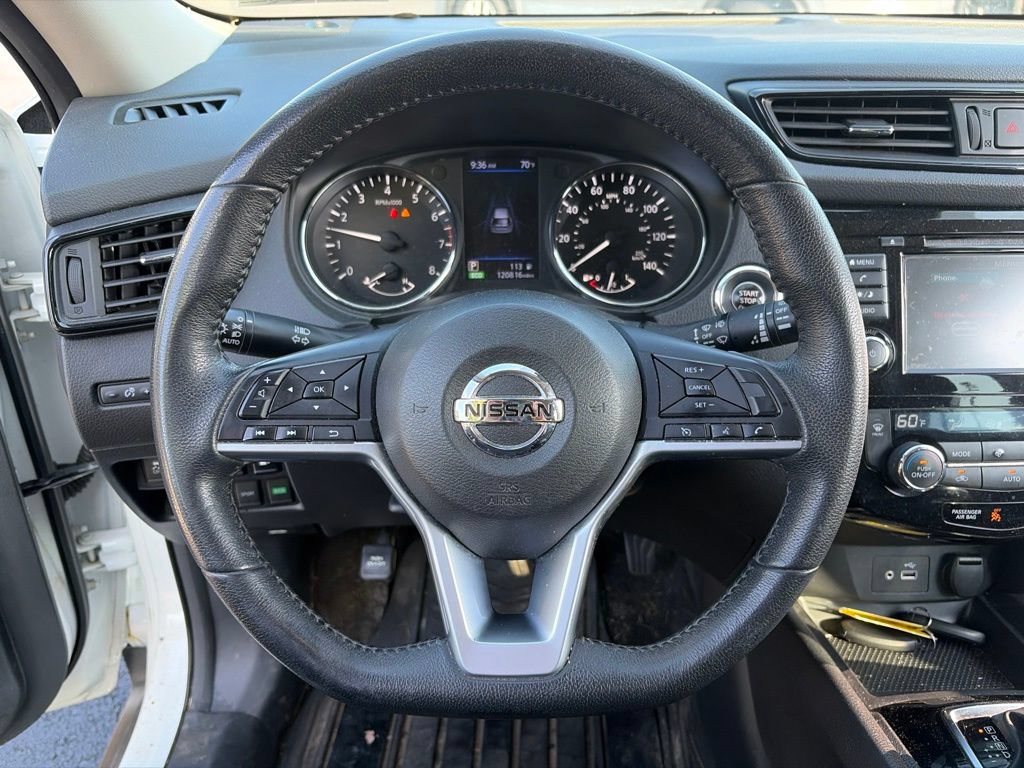 Used 2019 Nissan Rogue SV AWD/4WD image 18