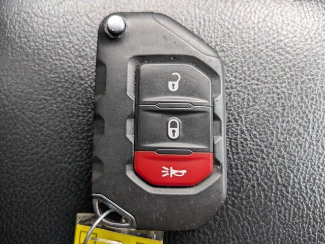 Used 2024 Jeep Wrangler Unlimited Rubicon AWD/4WD image 31