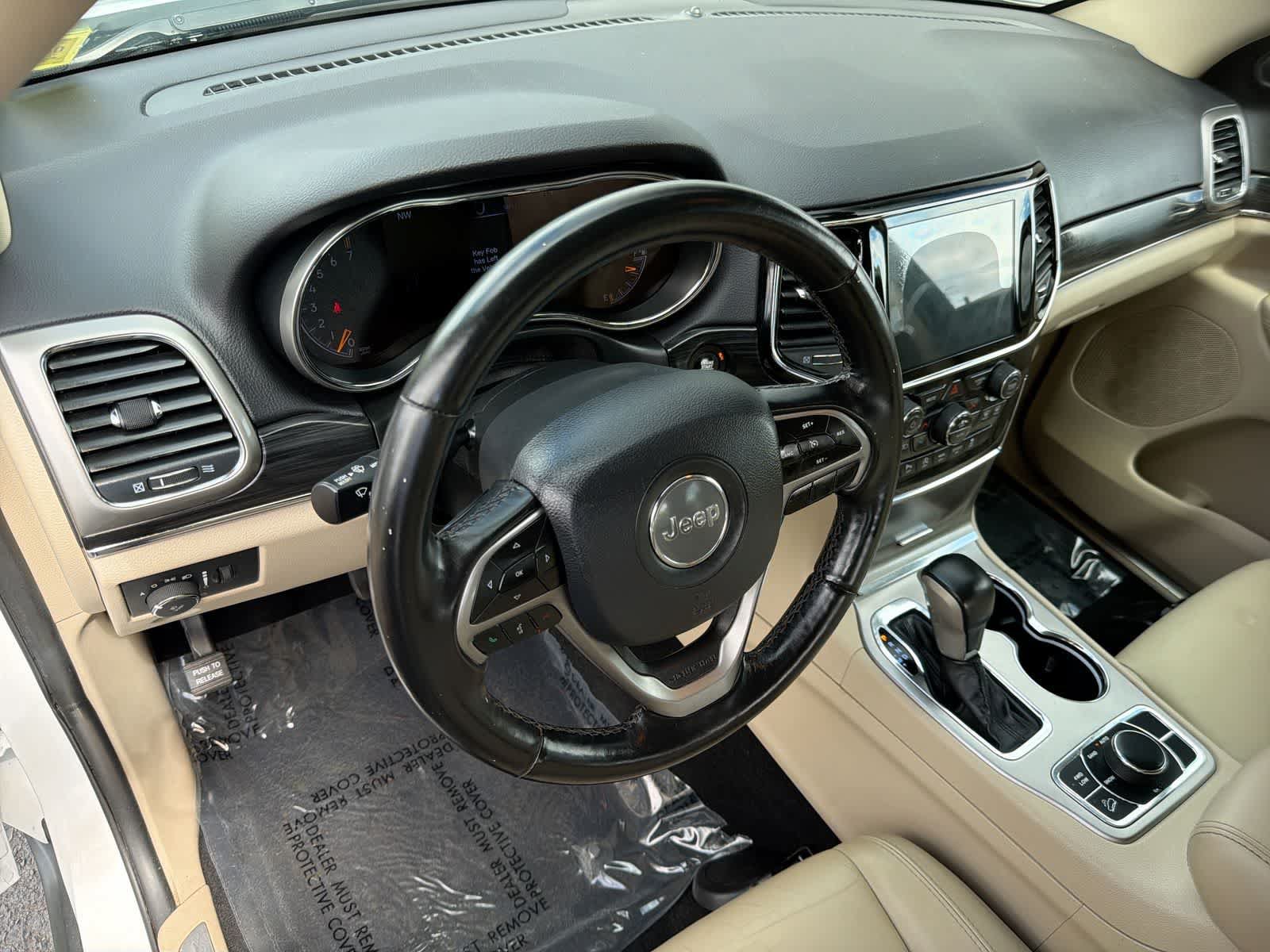 Used 2020 Jeep Grand Cherokee Limited AWD/4WD image 10