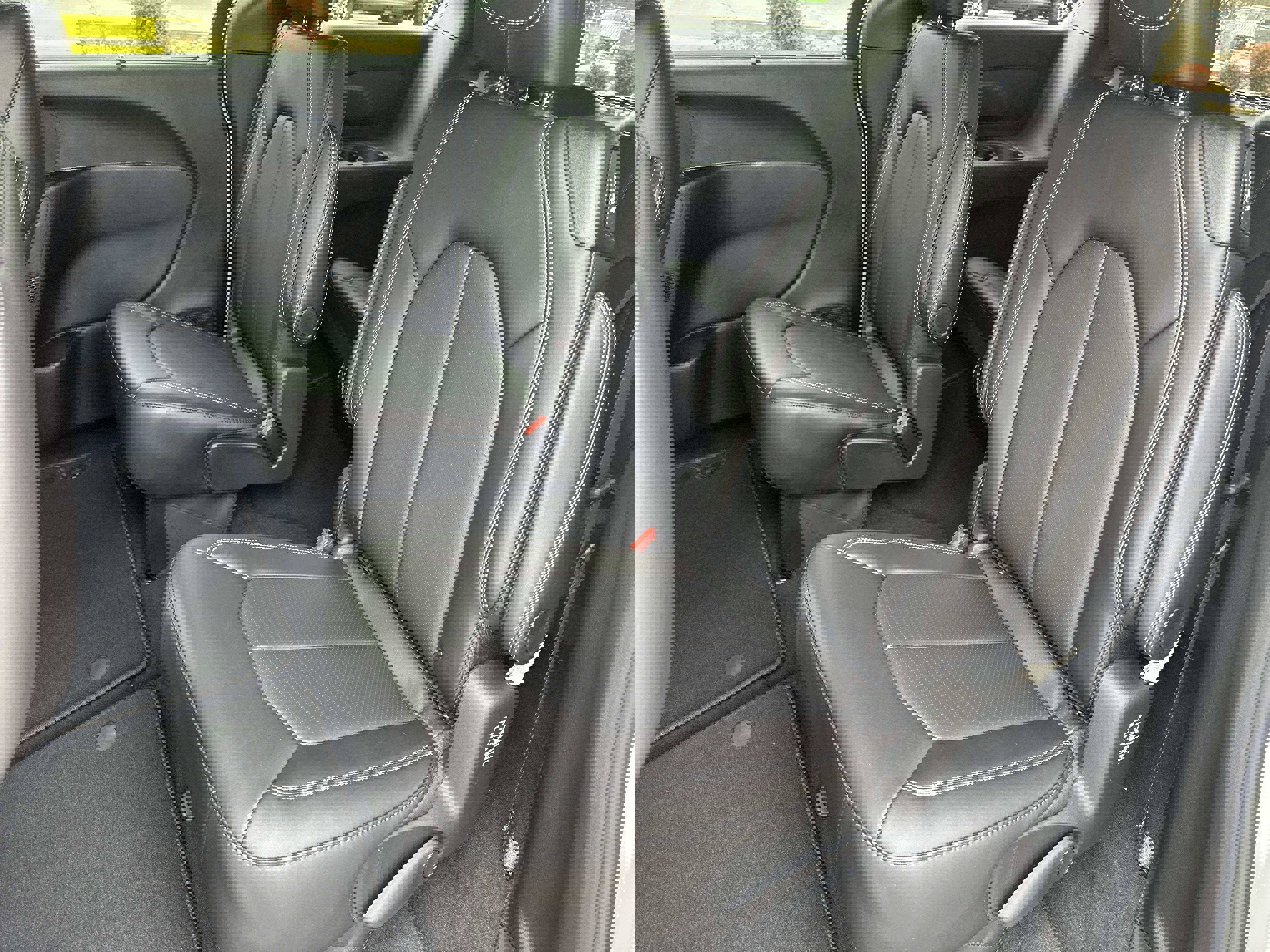 New 2026 Chrysler Pacifica Select image 17