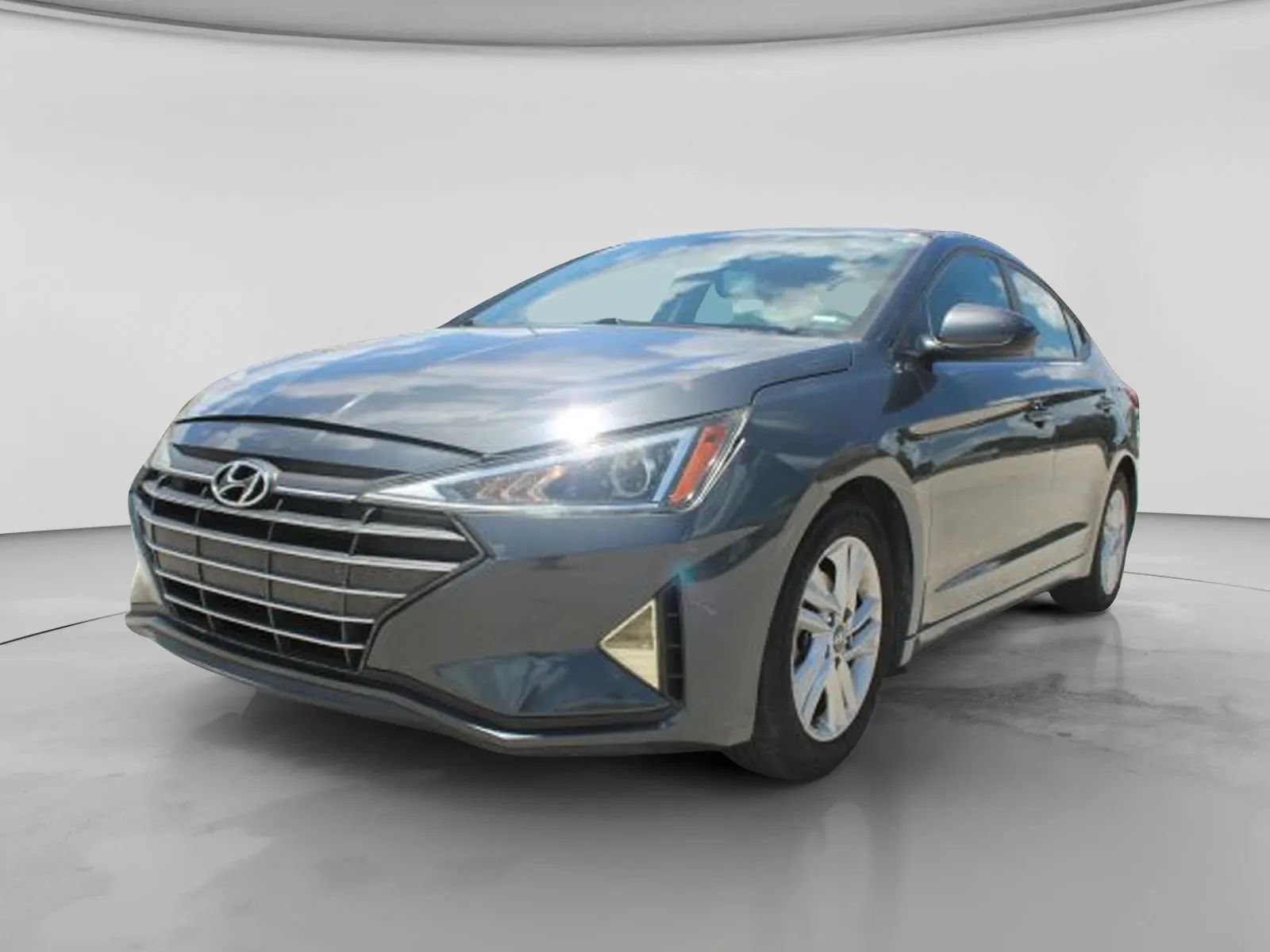 Used 2020 Hyundai Elantra SEL w/ Cargo Package (C1) FWD image 3