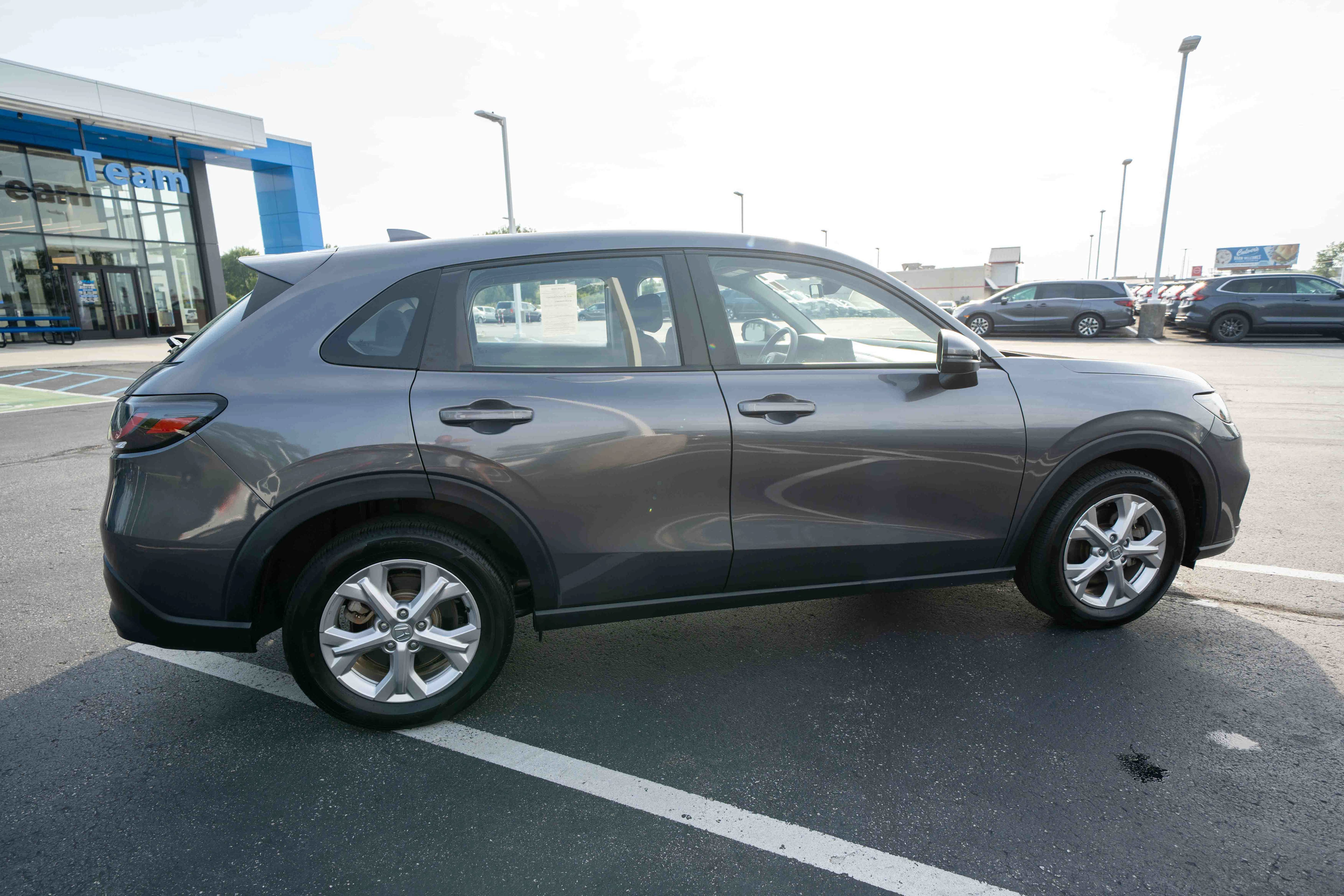 Certified 2025 Honda HR-V LX image 6
