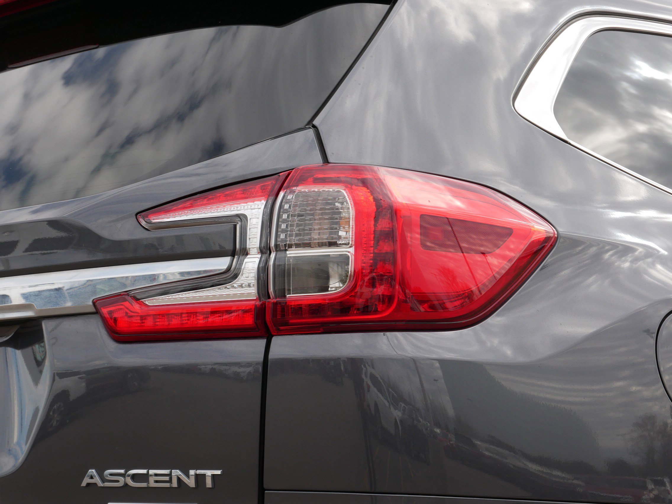 Certified 2023 Subaru Ascent Limited w/ Technology Package image 17