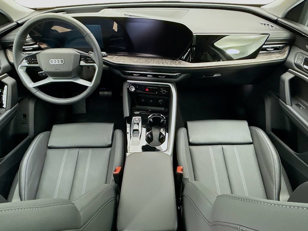Used 2025 Audi Q5 Premium Plus w/ Premium Plus AWD/4WD image 15