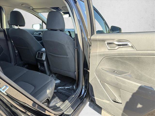 Used 2026 Kia Sportage LX FWD image 22