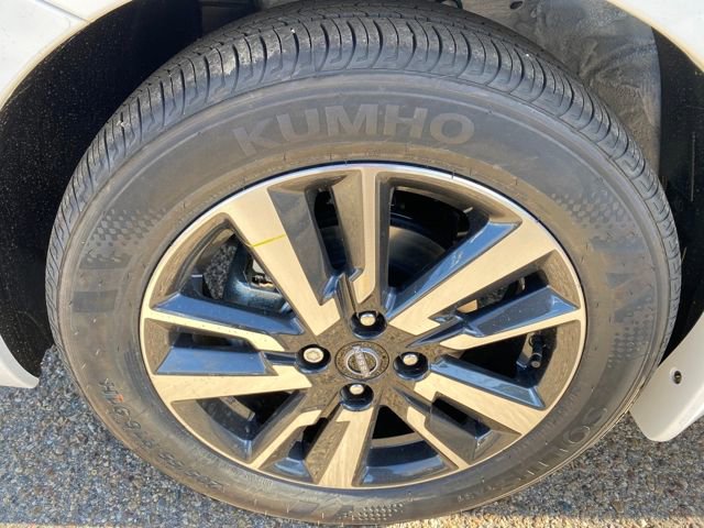 New 2025 Nissan Versa SV w/ Trunk Package image 22