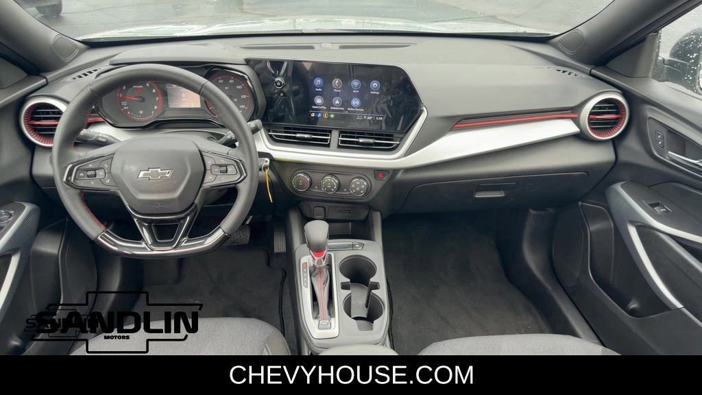 Used 2024 Chevrolet Trax RS w/ Sunroof Package FWD image 20