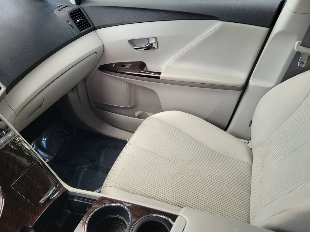 Used 2012 Toyota Venza LE w/ Protection Pkg FWD image 31