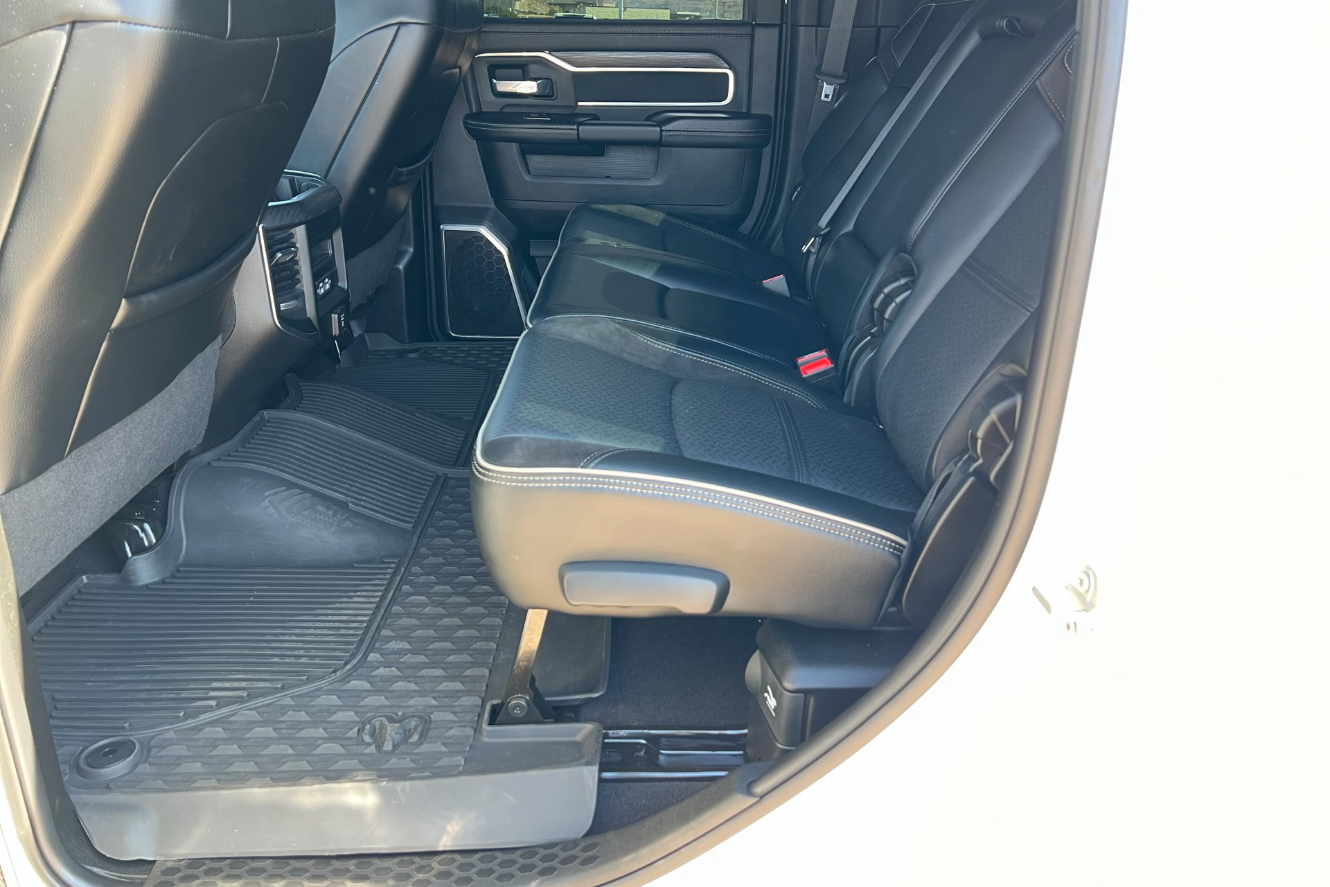 Certified 2024 RAM 3500 Laramie w/ Night Edition image 21