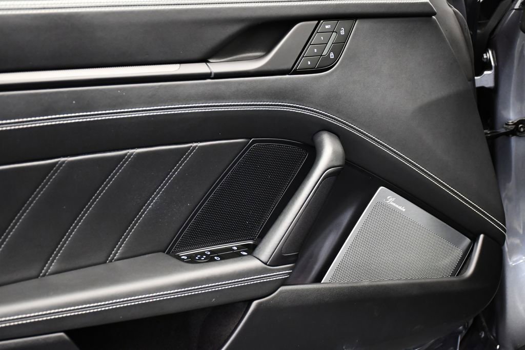 Used 2025 Porsche 911 Targa 4 GTS image 46