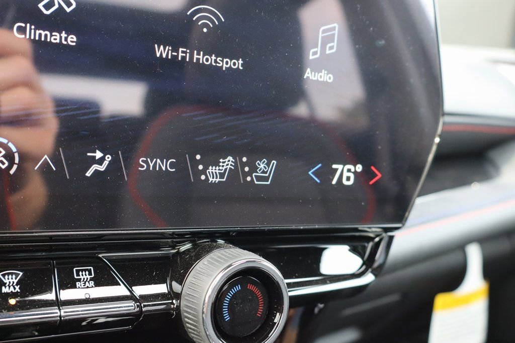 New 2025 Chevrolet Blazer EV RS image 12