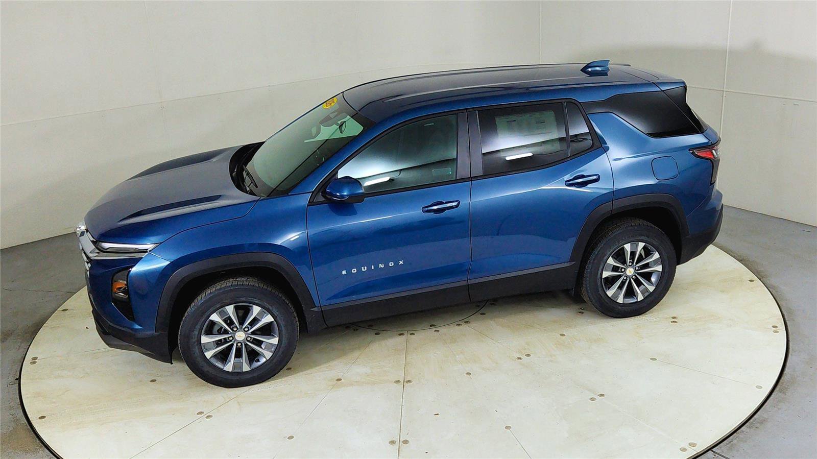 Used 2026 Chevrolet Equinox LT image 19