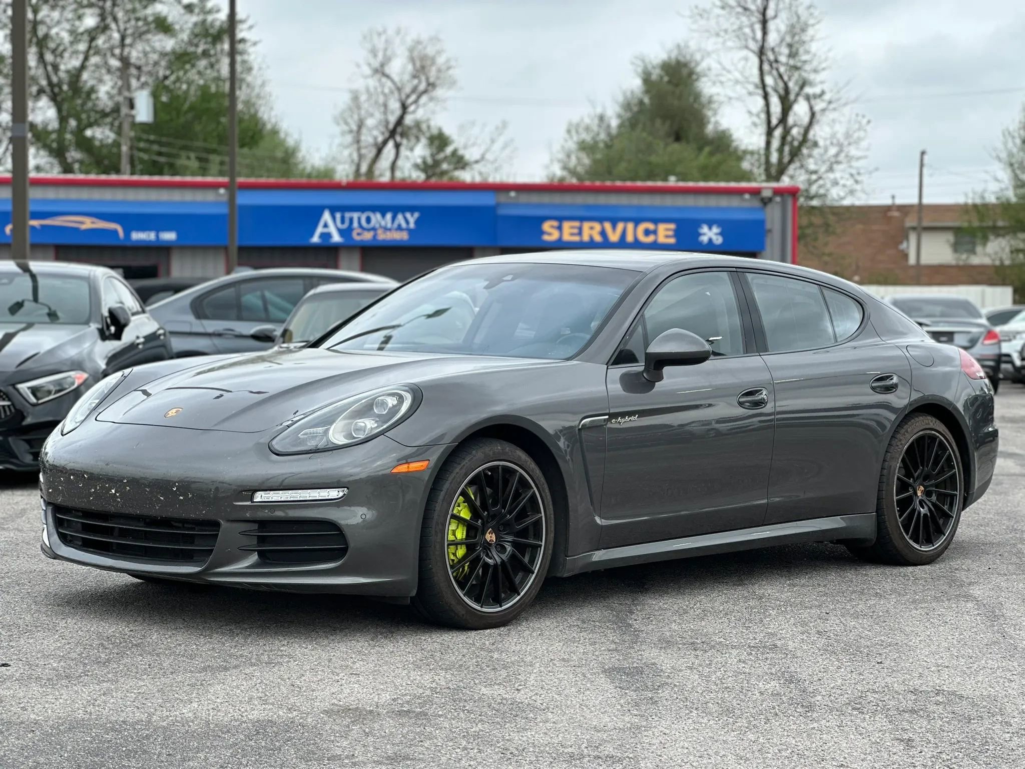 Used 2014 Porsche Panamera S image 1