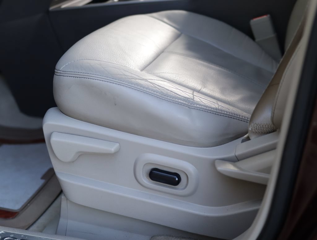 Used 2009 Ford Edge Limited FWD image 16